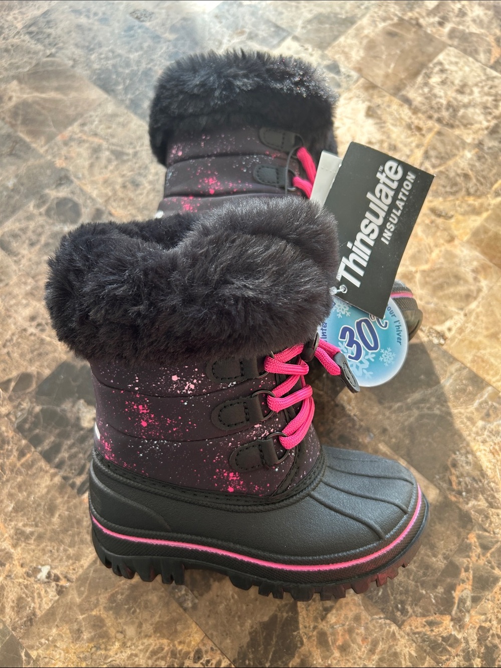 NWT 🆕 Girls Winter Snow Boots with Black Faux Fur and Pink Accents size 7